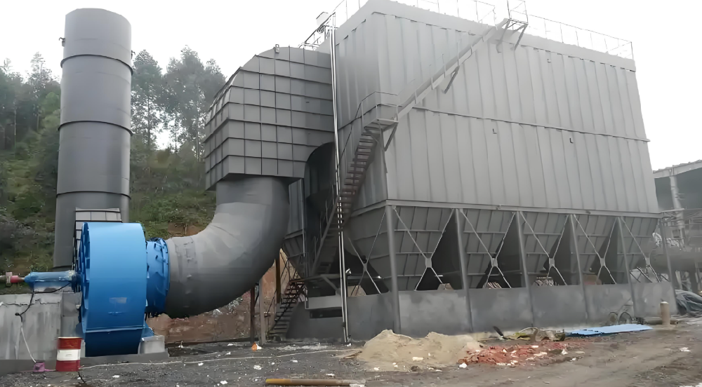 鄭州燃煤鍋爐布袋除塵器工作現場圖